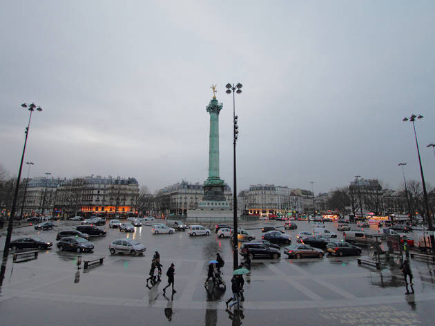 Paris colonne de la Bastille pluie janvier Paris colonne de la Bastille pluie janvier