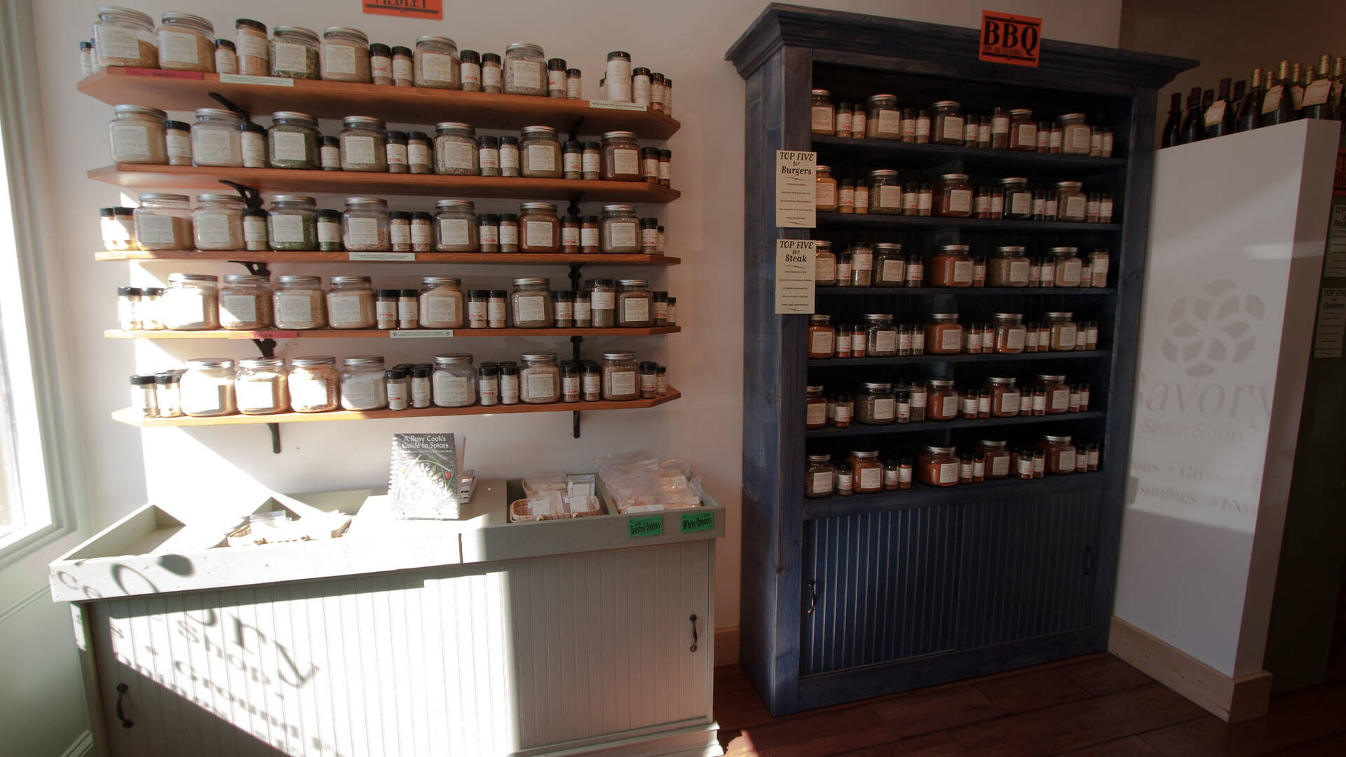 Savory Spice Shop Shopping in Lincoln Square, Chicago