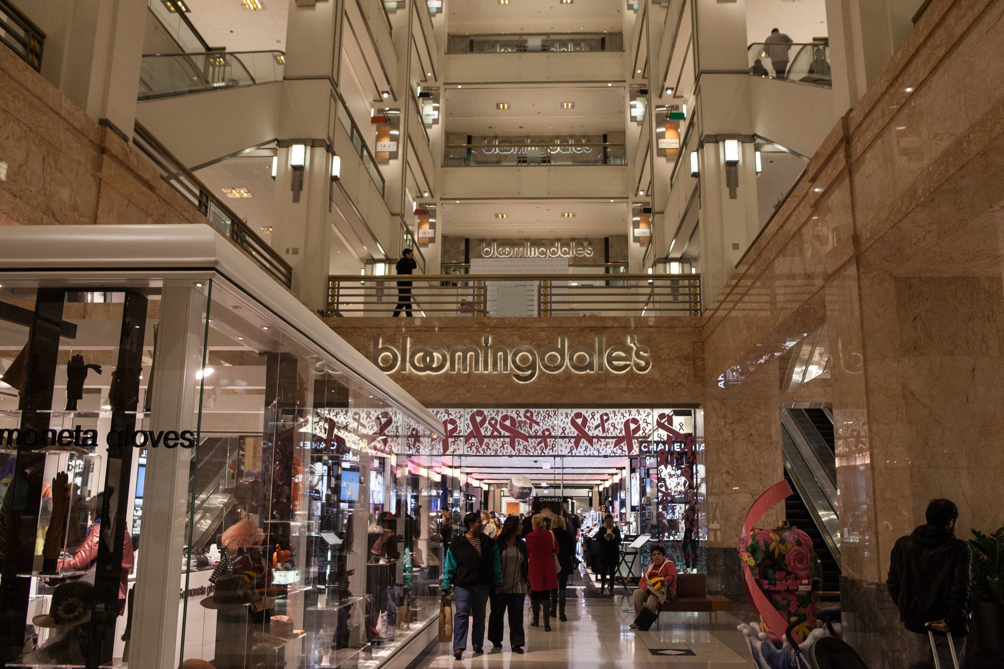 Main Home - 900 North Michigan Shops  Chicago's Iconic Shopping Collection