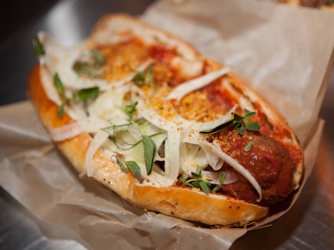 18 Best Chicago Food Trucks for Pizza, Tacos and More