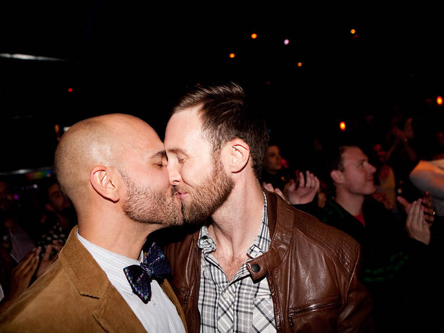 Gay dating service in chicago
