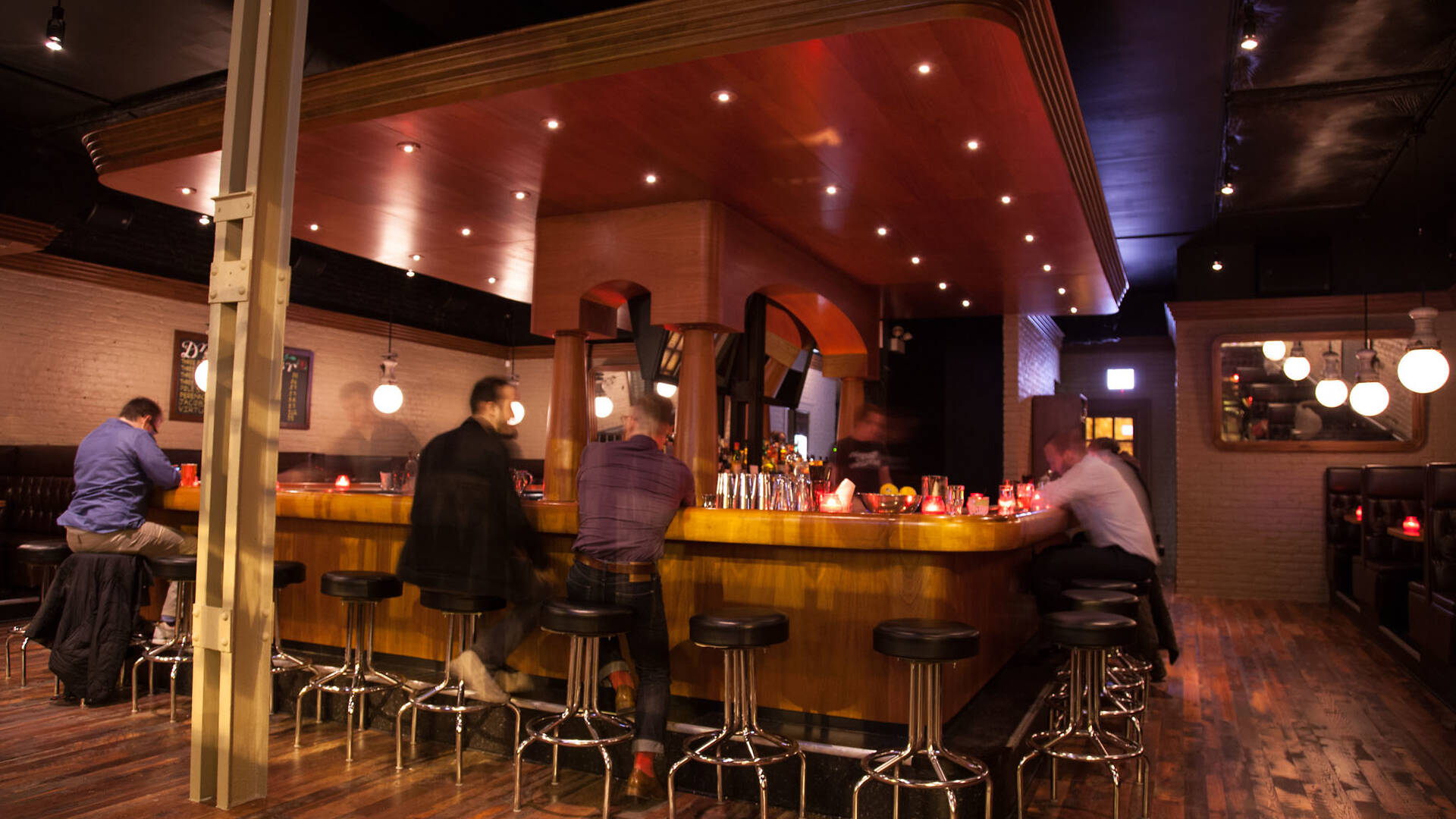 Lone Wolf Bars in West Loop, Chicago