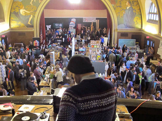 1113.chi.ss.holidaymarkets.Renegade.jpg 1113.chi.ss.holidaymarkets.Renegade.jpg