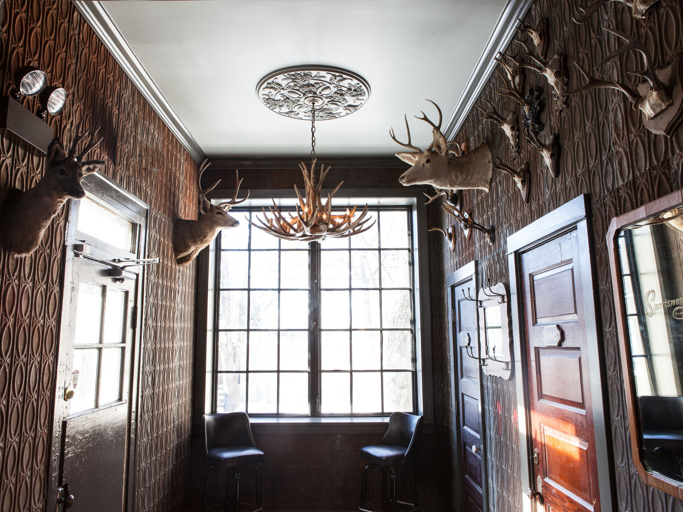 Best Chicago bars and lounges for singles