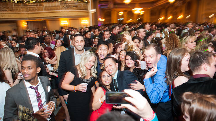 1213.chi.at.PalmerHouseHiltonNYE37.jpg