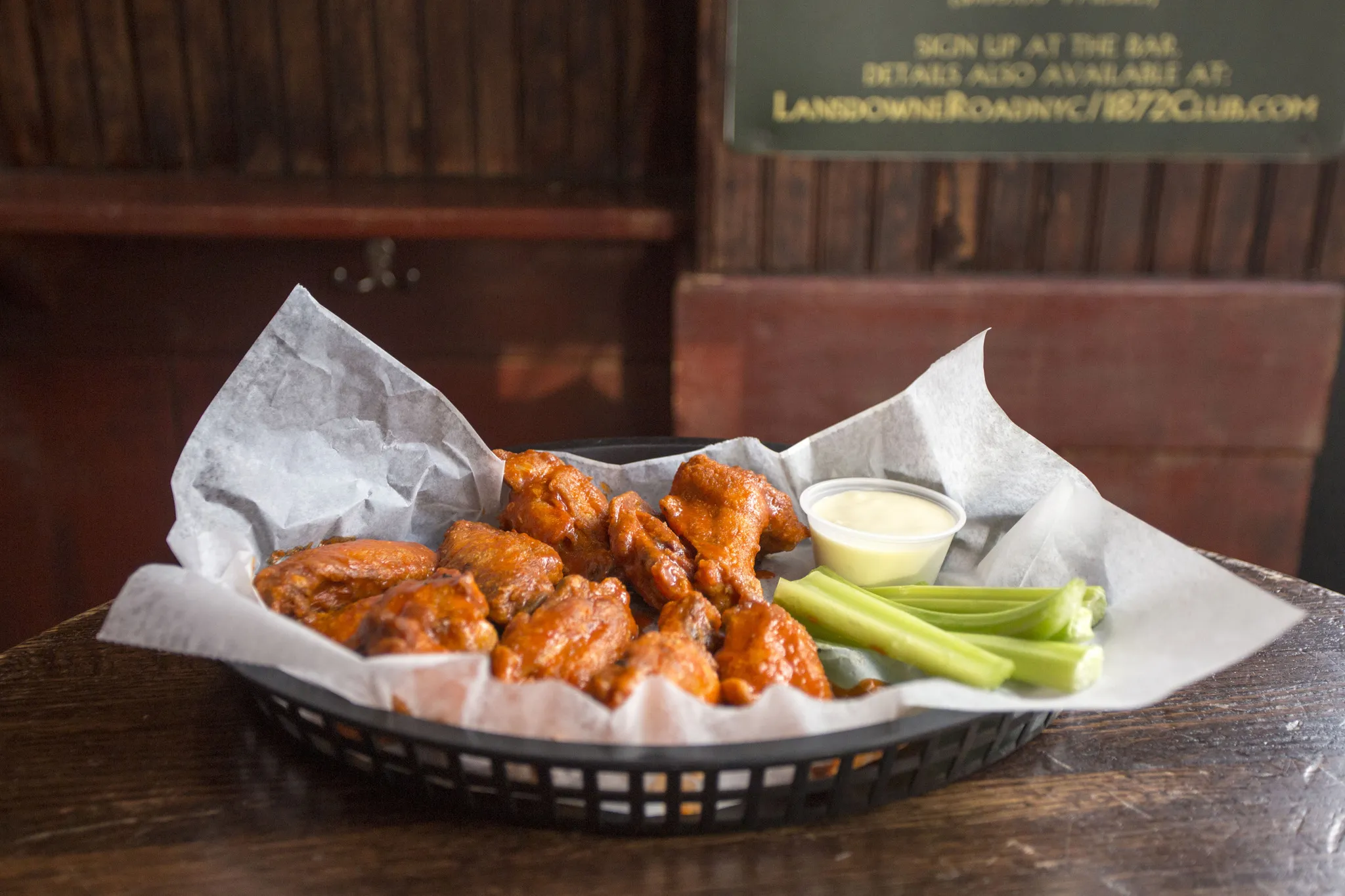 Scruffy Duffy's wings at Lansdowne Road