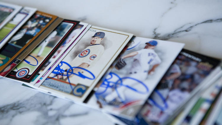 Illinois man uses baseball cards to help his community