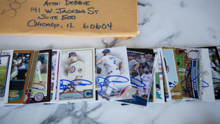 Illinois man uses baseball cards to help his community