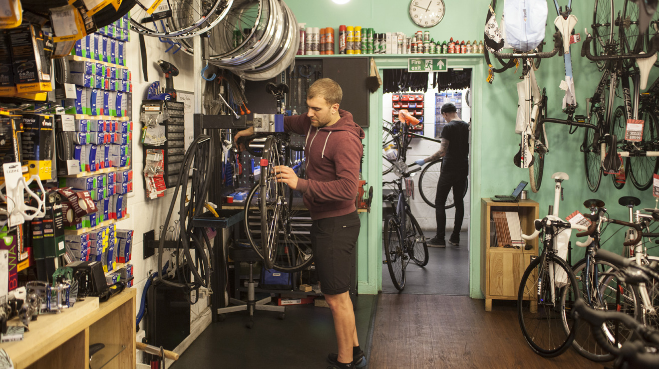 Cycle Lab and Juice Bar Shopping in Hoxton, London