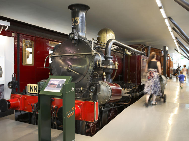 train, London Transport Museum