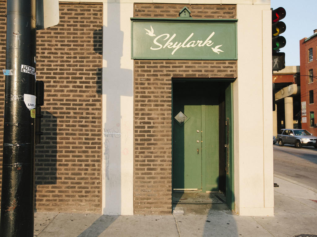 13 Best Bars in Pilsen For Grabbing a Drink