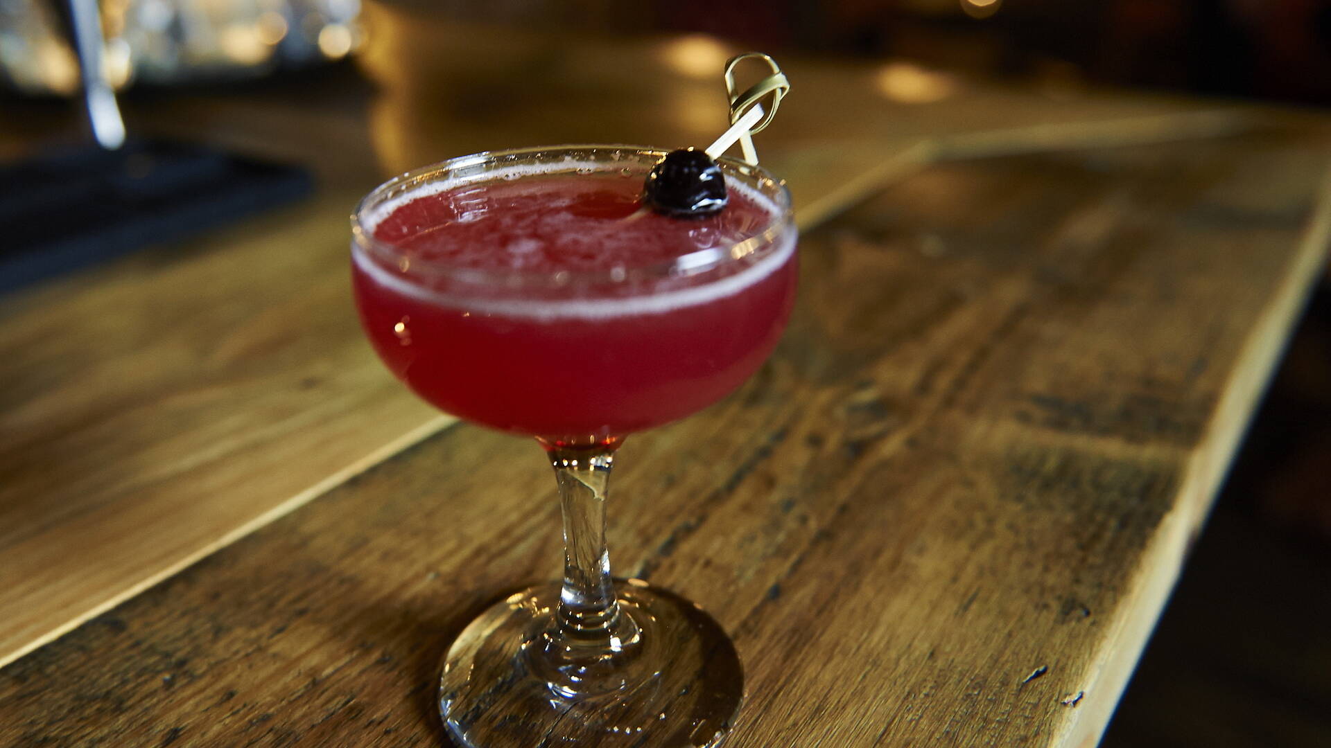 Discount Suit Company Bars and pubs in Spitalfields, London