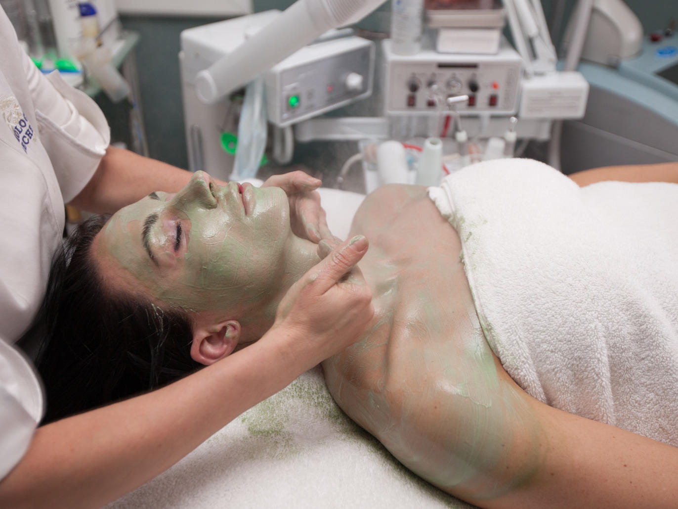 Spa treatments at the 10 best spas in Chicago