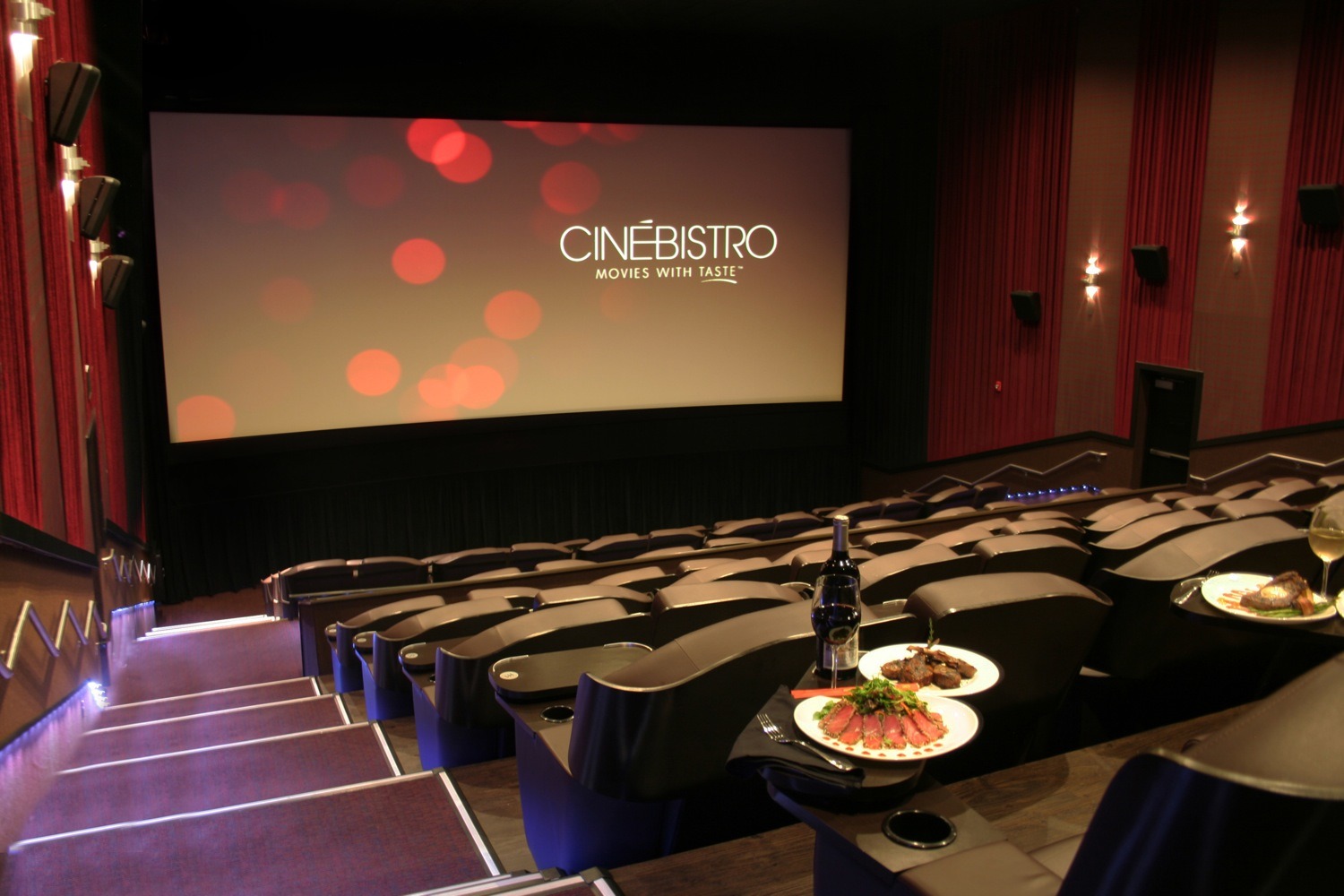 fandango cinebistro dolphin mall