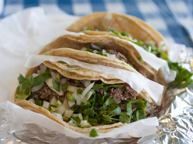 Sam Adams Lakeview Taco Fest Birrieria tacos at Taqueria y Birrieria Morelia.