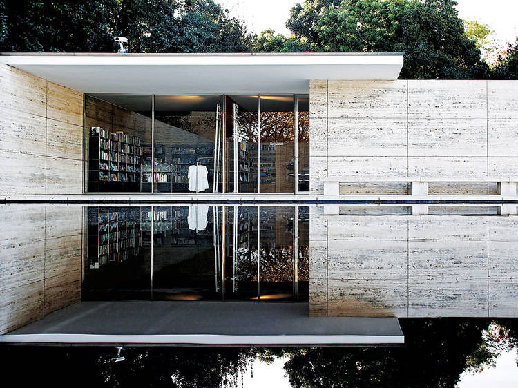 Pavelló Mies van der Rohe