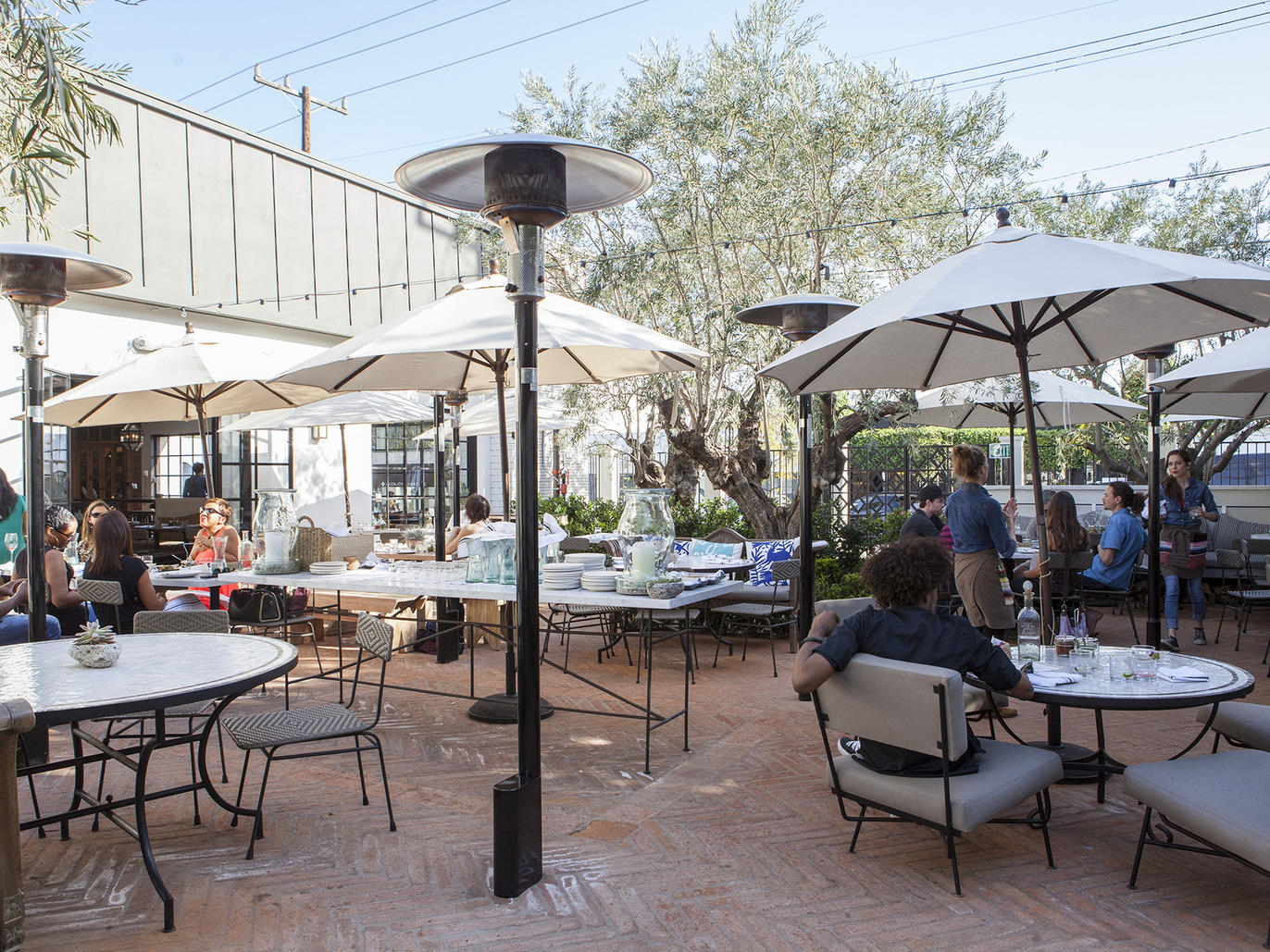 32 Best Outdoor Patios for Alfresco Dining in Los Angeles
