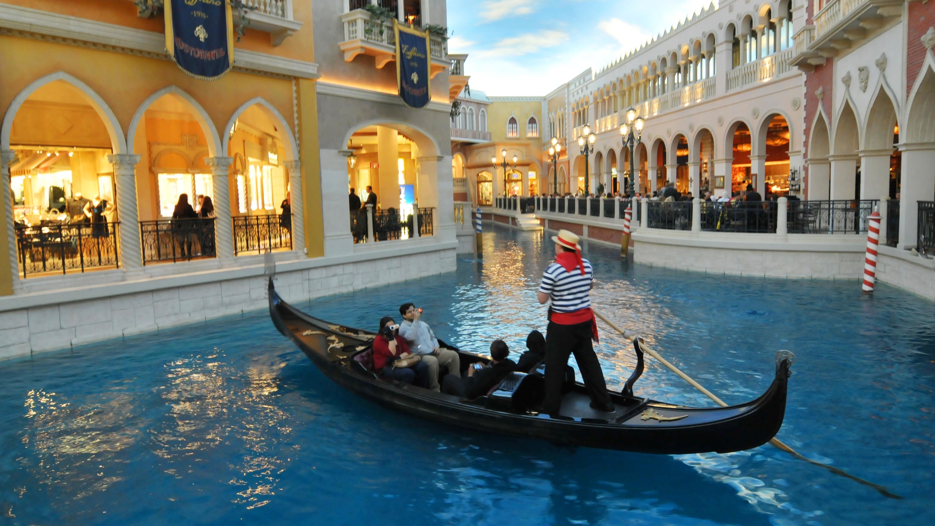 Venetian & Palazzo  Hotels in The Strip, Las Vegas