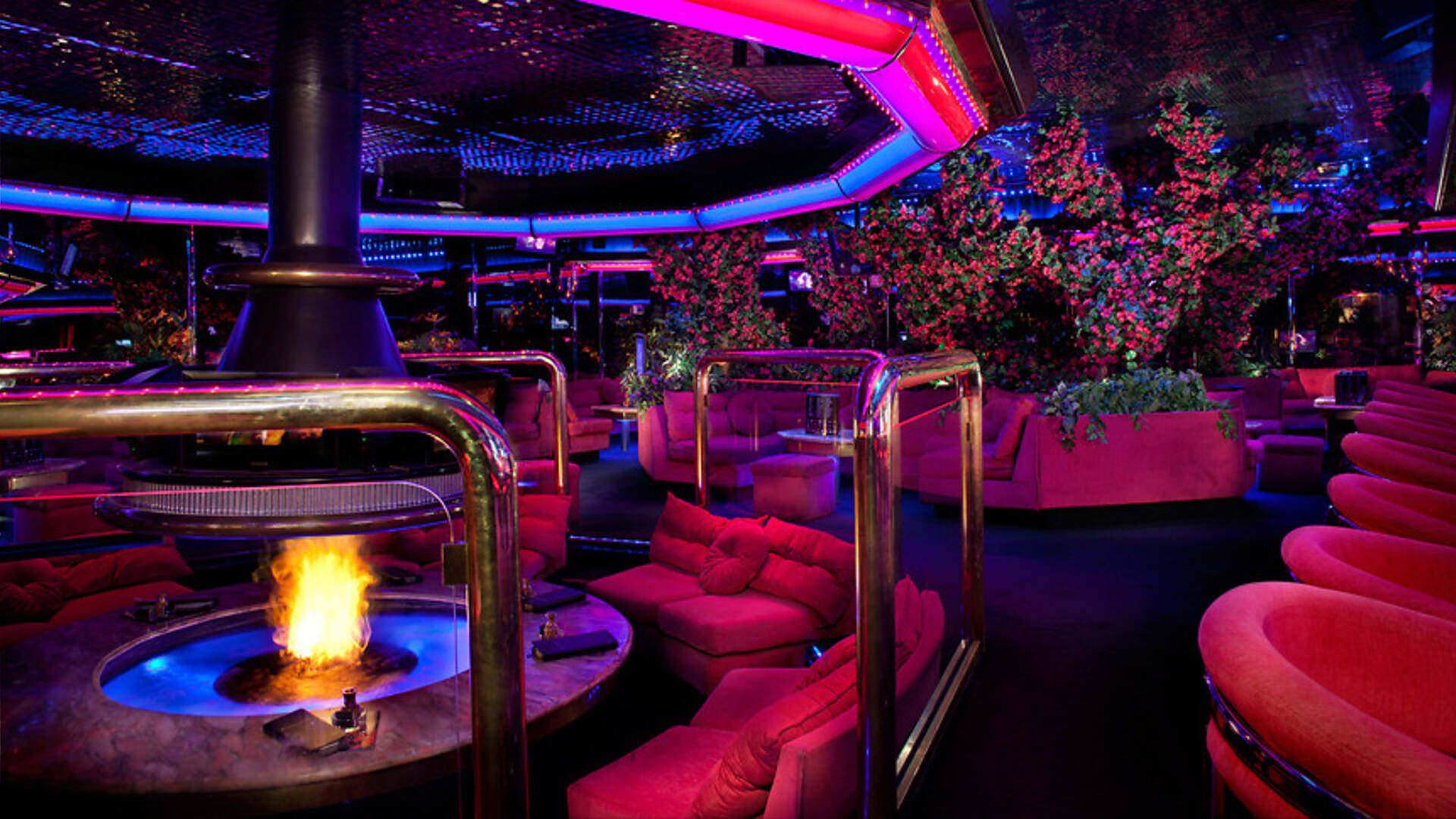 Peppermill’s Fireside Lounge Bars in The Strip, Las Vegas