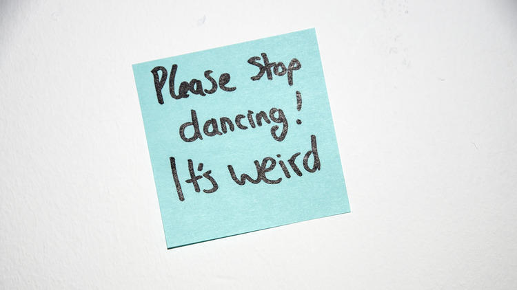 Please stop dancing (Please stop dancing)