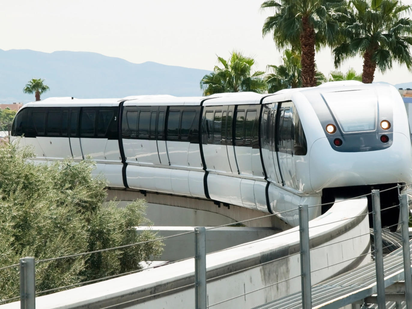 getting from downtown las vegas to casinos