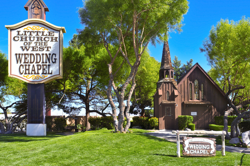 Las Vegas Strip Wedding Chappels Telegraph   Image 