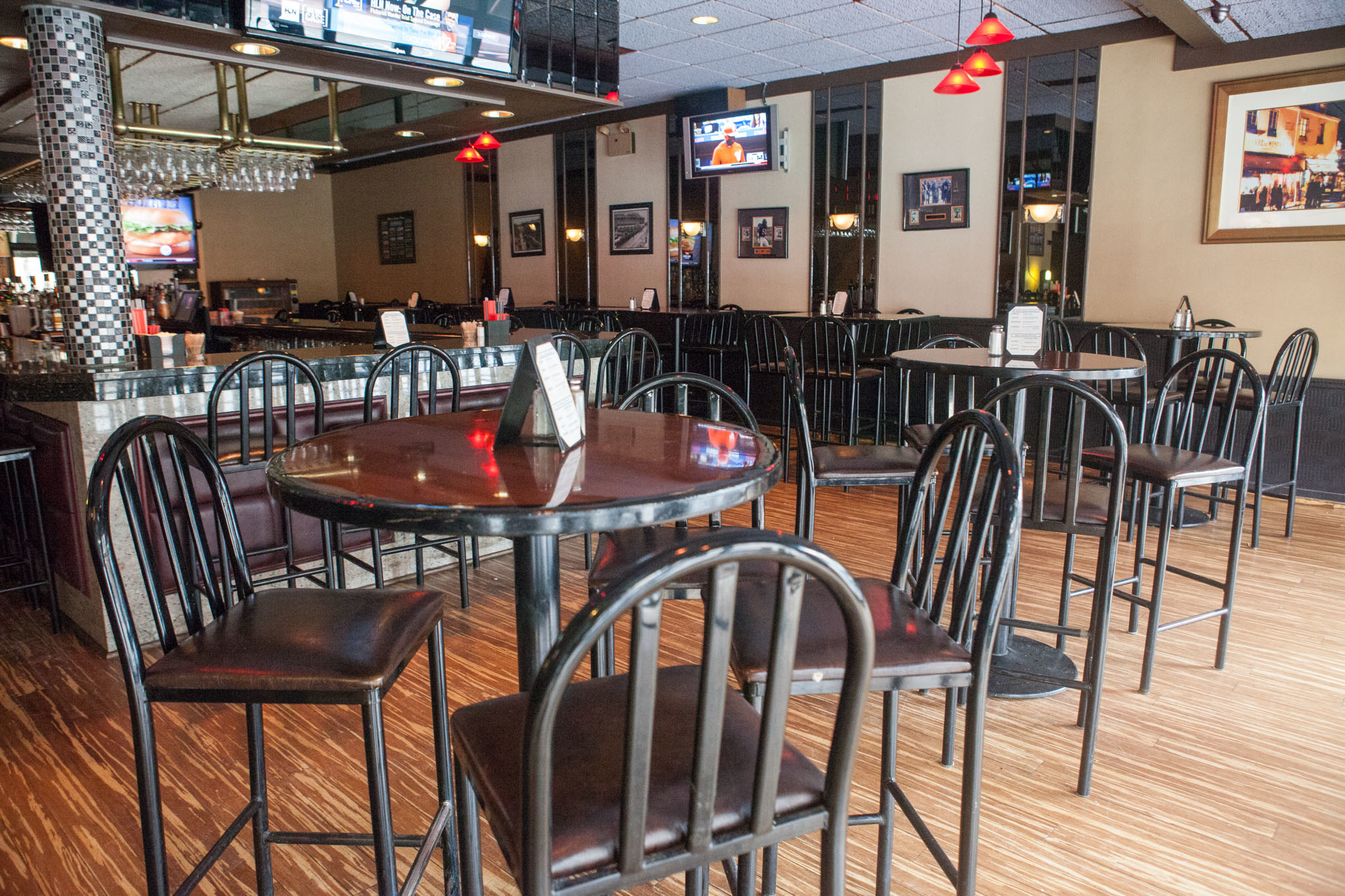 Spectrum Bar Bars in Greektown, Chicago