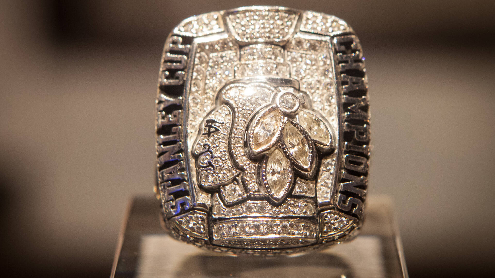 5 coolest artifacts at the Chicago Sports Museum