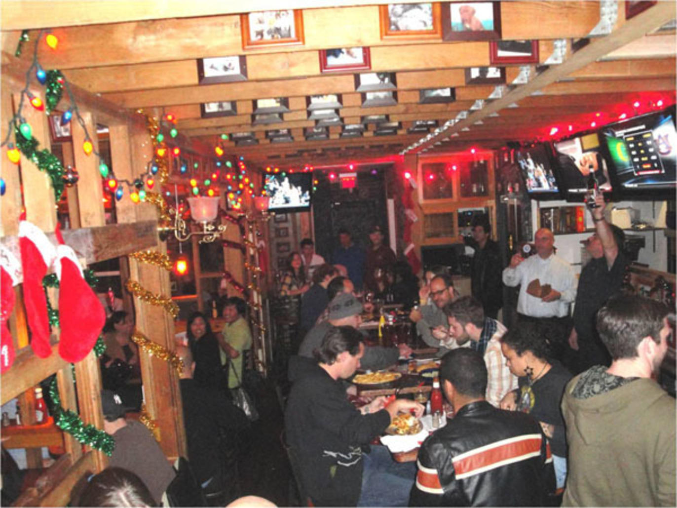 22 Best Sports Bars in Los Angeles to Watch the Big Game