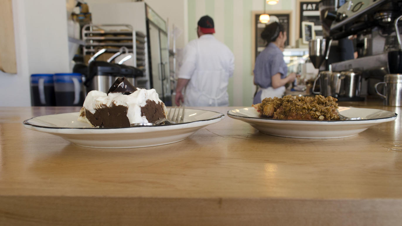 Dollop Coffee & Hoosier Mama Pie Company Restaurants in Evanston, Chicago