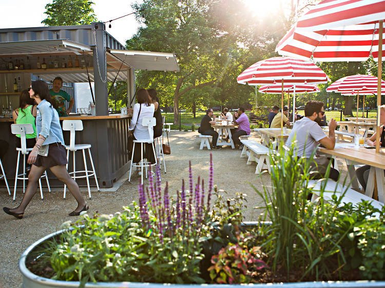 Where to eat and drink outside