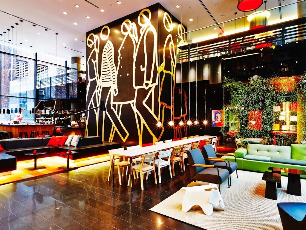 Best hotel lobbies with free WiFi in New York City