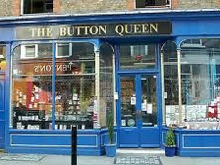 Button Queen