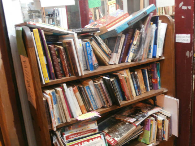 Petra's Internacional Bookshop Petra's Internacional Bookshop