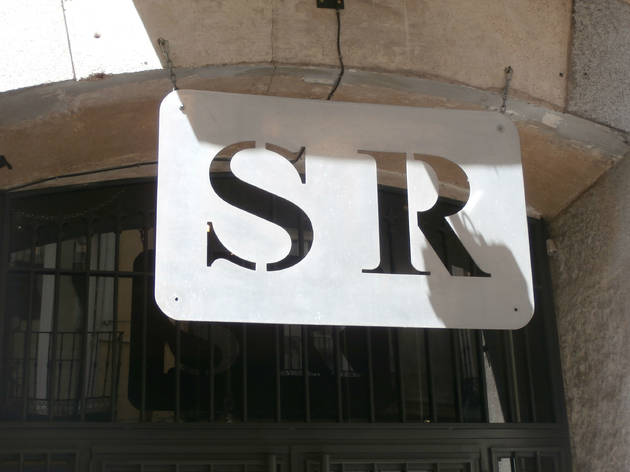 SR SR