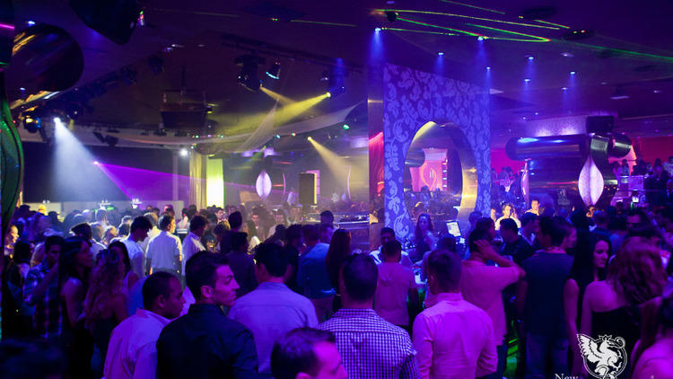 New Garamond | Nightlife in Plaza de Castilla, Madrid