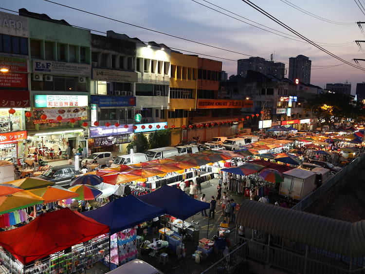 Trek the 2.4km-long Connaught pasar malam