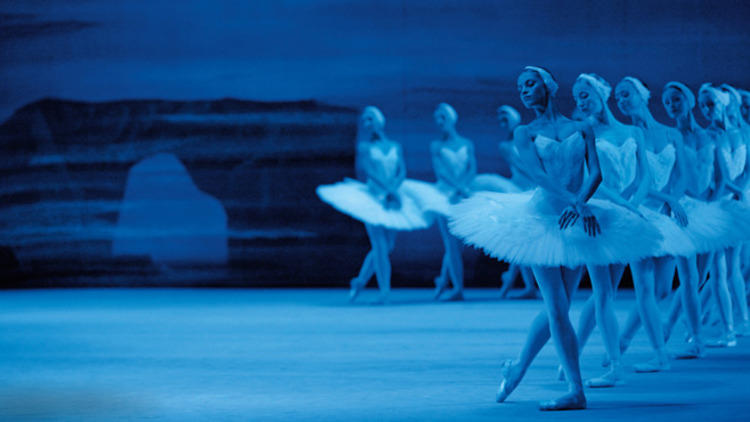 Swan Lake; Bolshoi BalletPhoto: © Damir Yusupov-Bolshoi Theatre