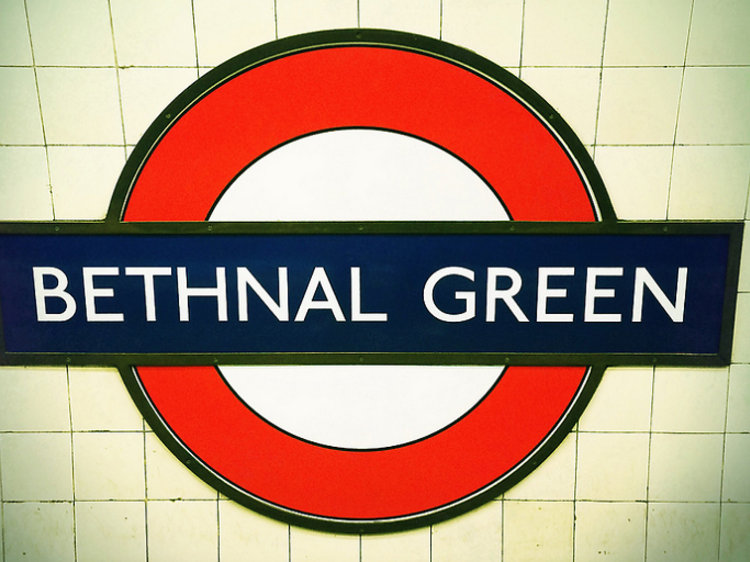 Bethnal Green roundel