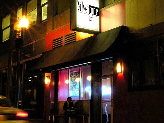 Silvertone Bar Grill Restaurants In Downtown Boston Silvertone Bar Grill Restaurants And Cafes Boston