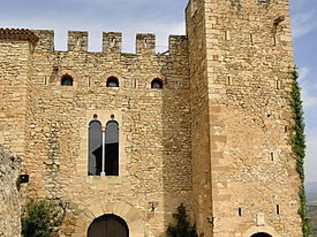 Castell de montsonis Castell de montsonis