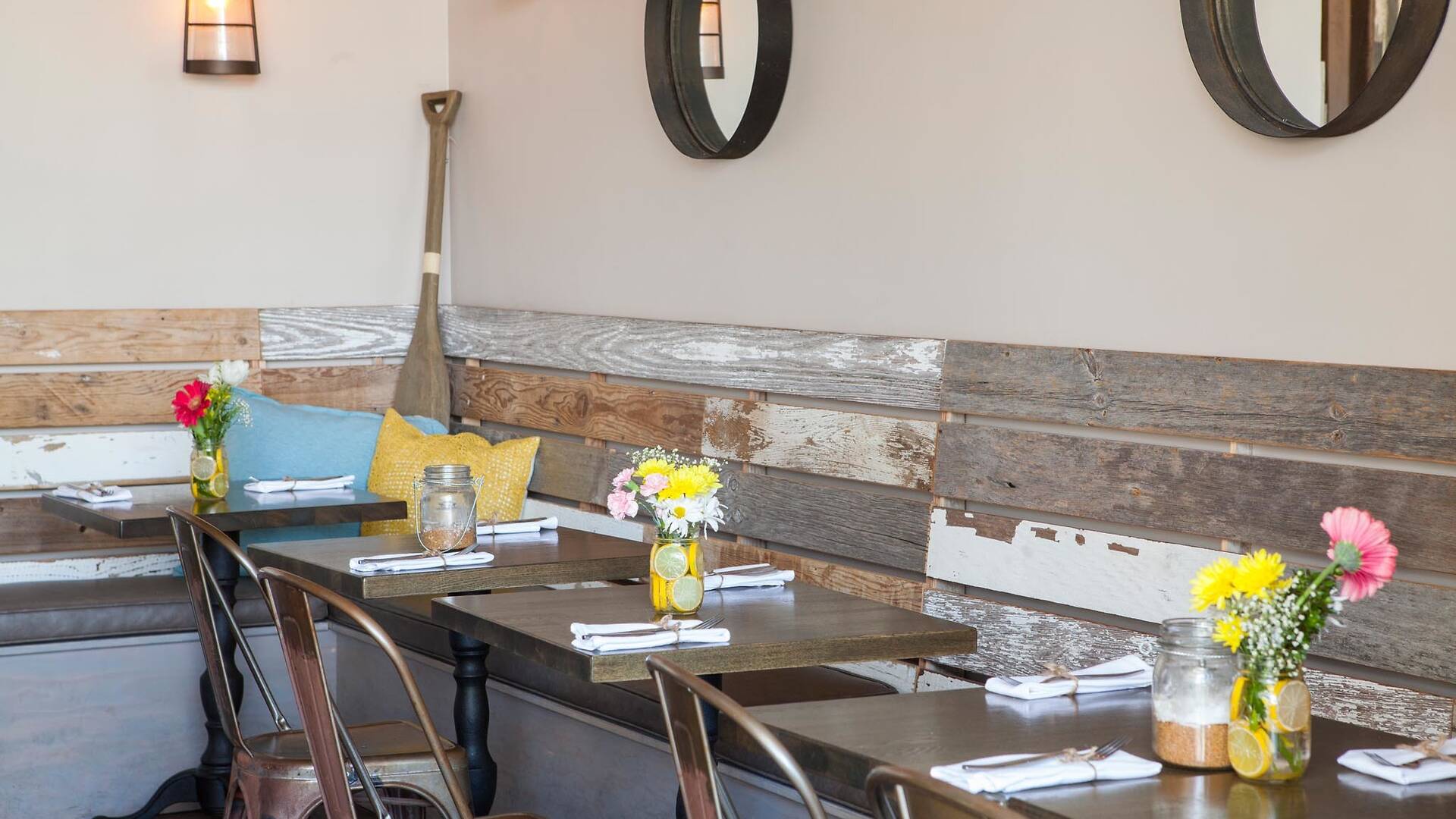 The Hook & Plow Restaurants in Hermosa Beach, Los Angeles