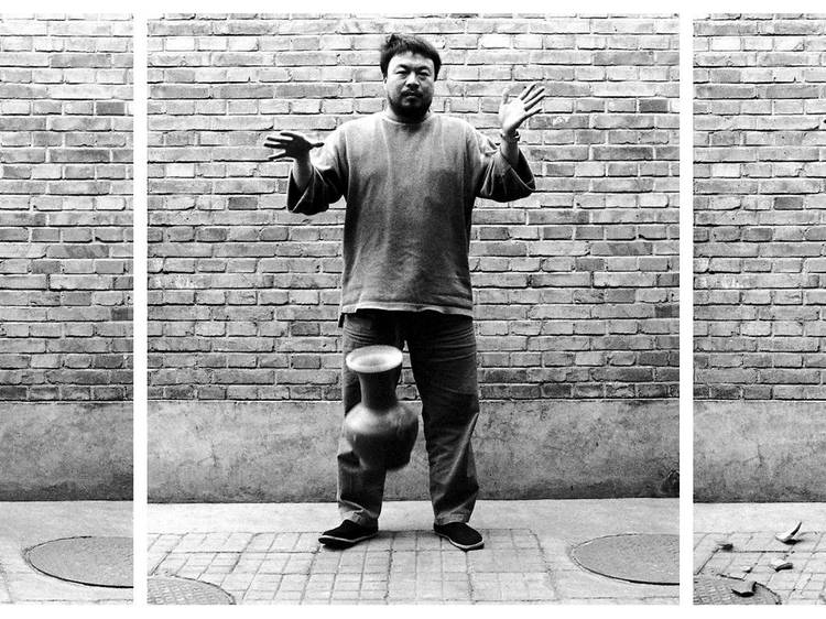 Ai Weiwei (‘Dropping a Han Dynasty Urn’, 1995)