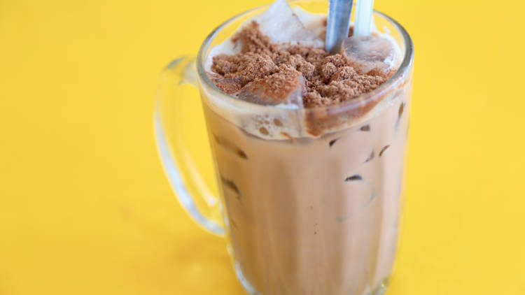 Milo dinosaur at Restoran Darussalam