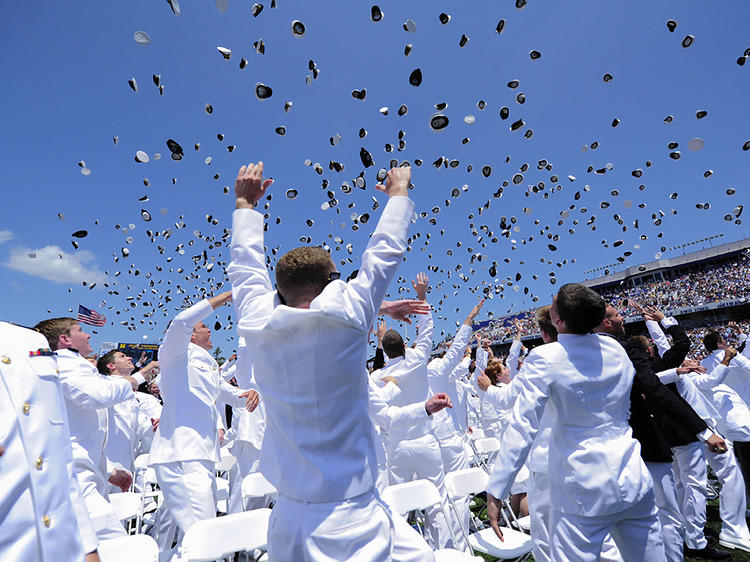 The best places to reel in a seaman this Fleet Week