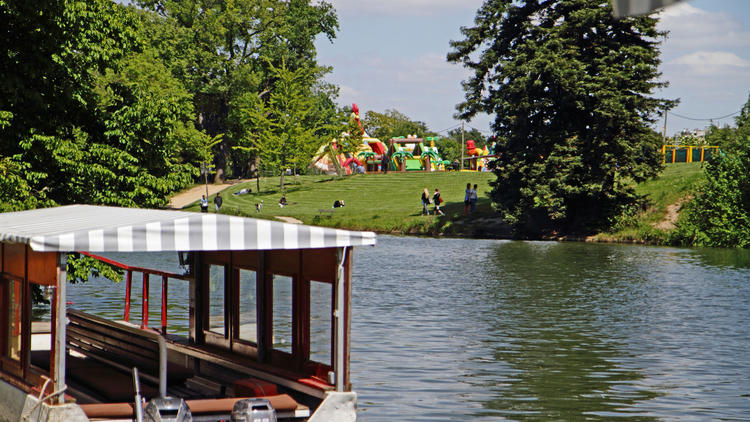 Bois de Boulogne Châlet des îles restaurant bar lounge