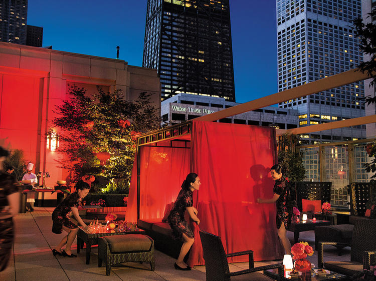 19 Best Rooftop Restaurants in Chicago for Outdoor Dining