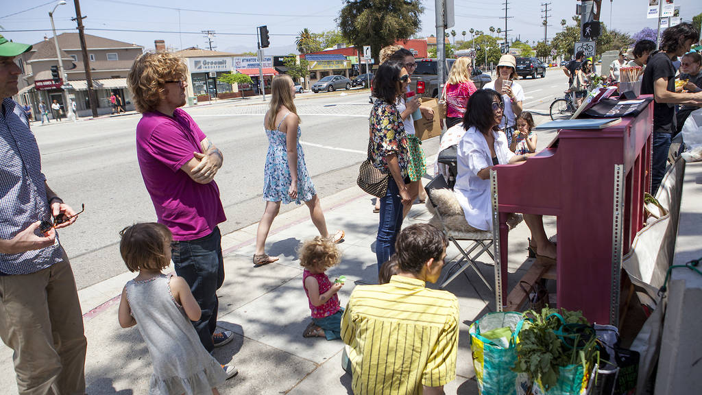 Atwater Village Farmers' Market | Shopping in Atwater Village, Los Angeles