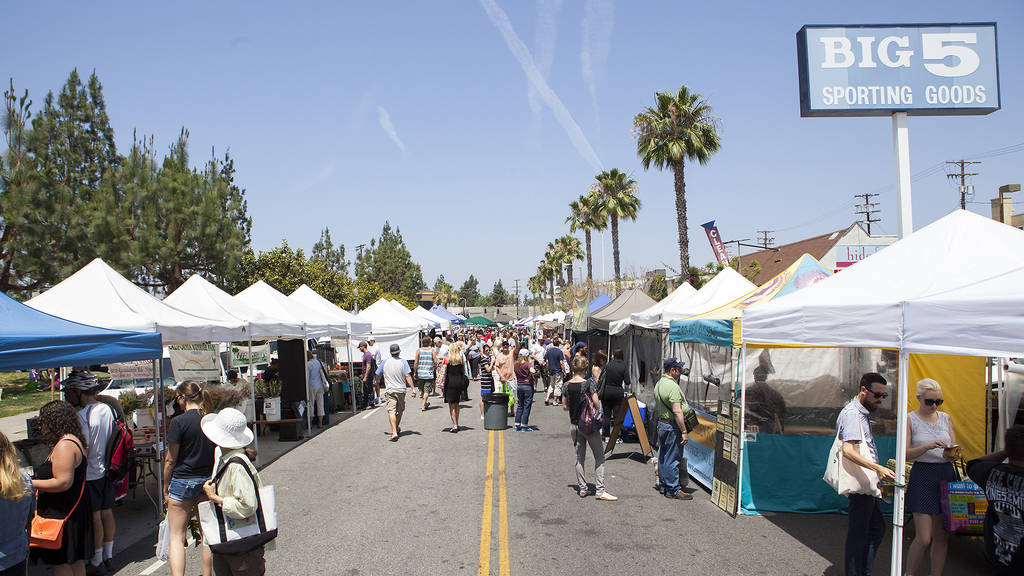 Studio City Farmers' Market | Shopping in Studio City, Los Angeles