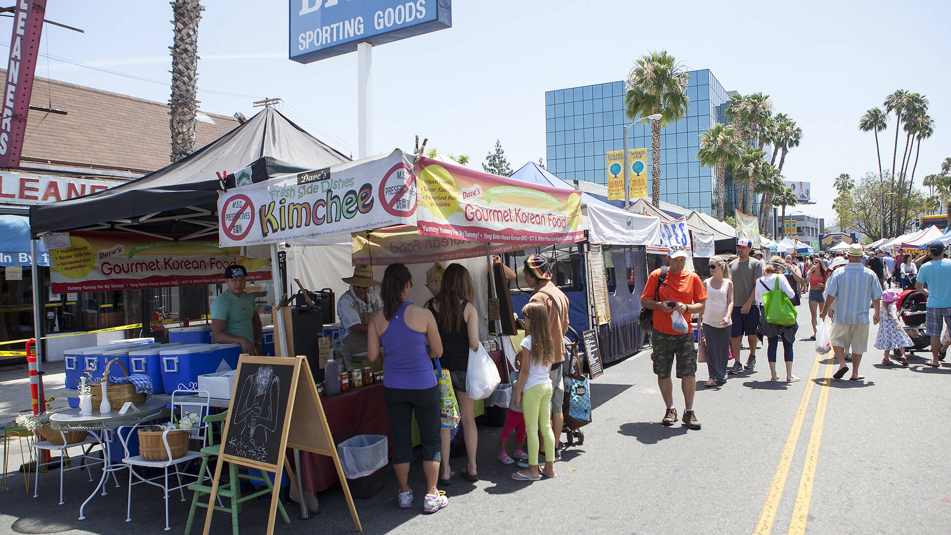 Studio City Farmers' Market | Shopping in Studio City, Los Angeles